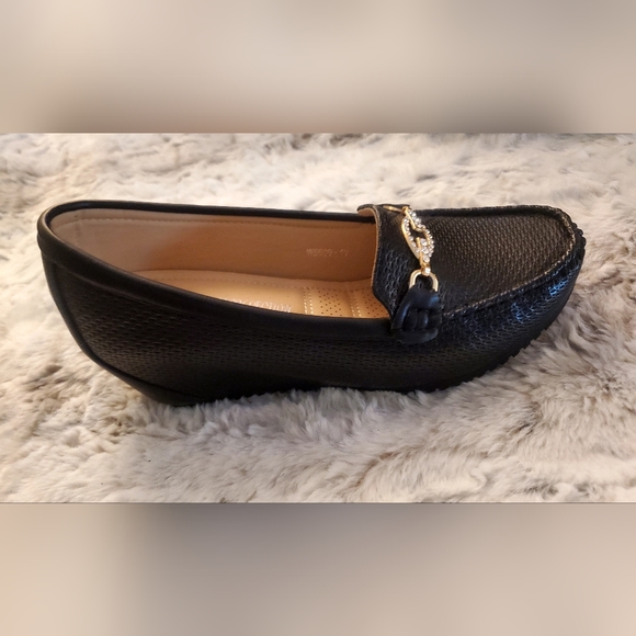 GJ Collection Black Wedge Loafer - Picture 8 of 8